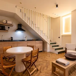  Apartment Gravina 56 Spain